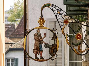 Das Brauchtum ist auch an den Häusern zu finden.