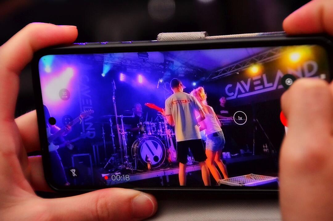 Party mit der Band "CAVELAND"