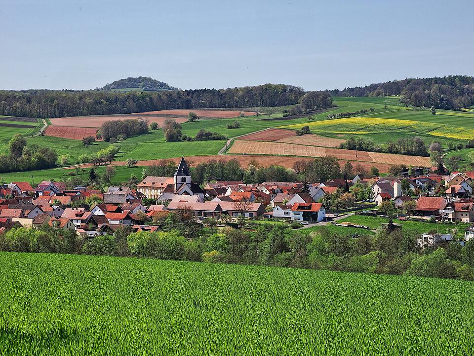Die Wanderung führt durch eine Kernzone des Biosphärenreservats Rhön.