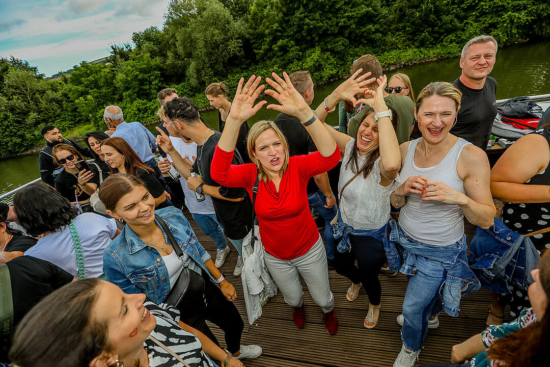Auf drei Decks wurde richtig gefeiert!