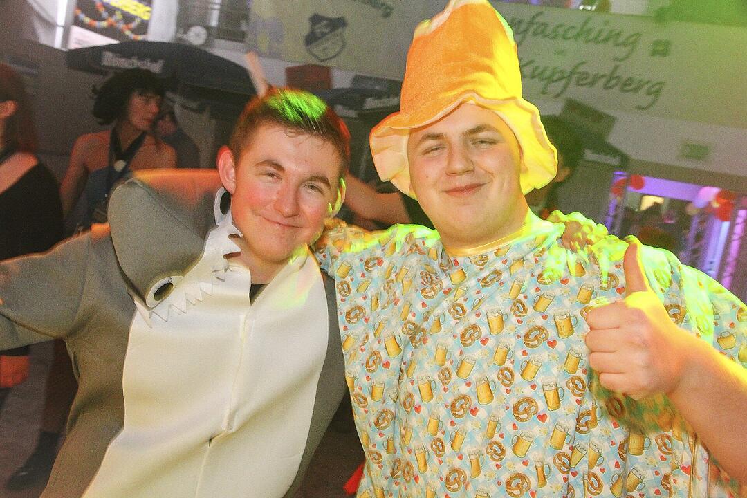 Super Stimmung beim Blütenfasching