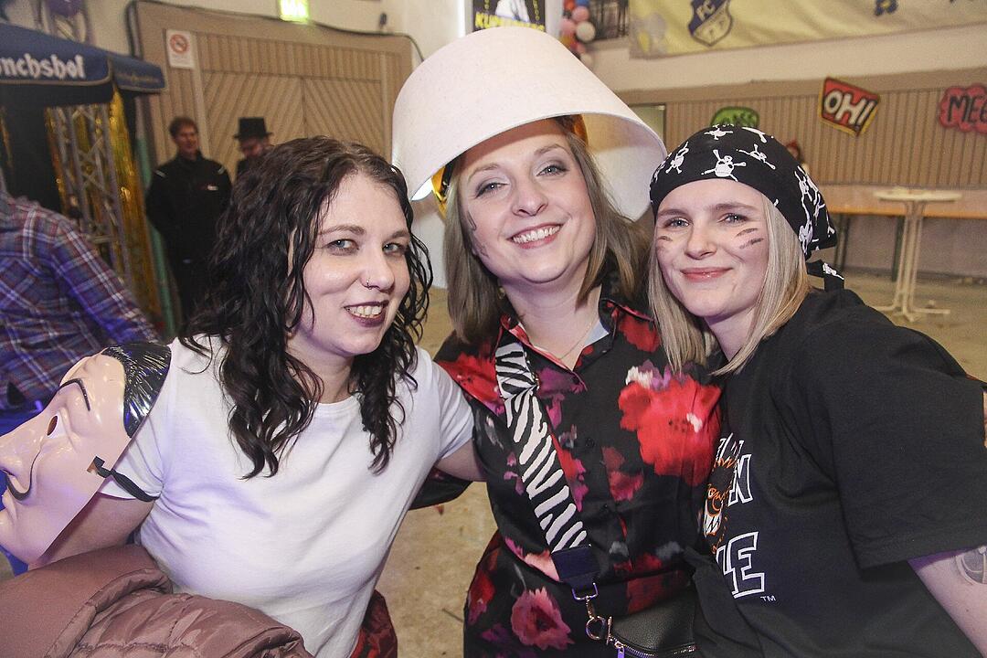 Beste Stimmung beim Kupferberger Blütenfasching!