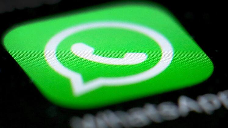 WhatsApp hat in der aktuellen Betaversion ein neues Schüttel-Feature an Bord. Foto: Martin Gerten/dpa