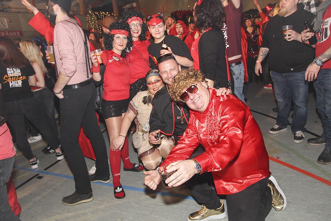 Faschingsparty vom Feinsten in der Stadthalle Stadtsteinach.