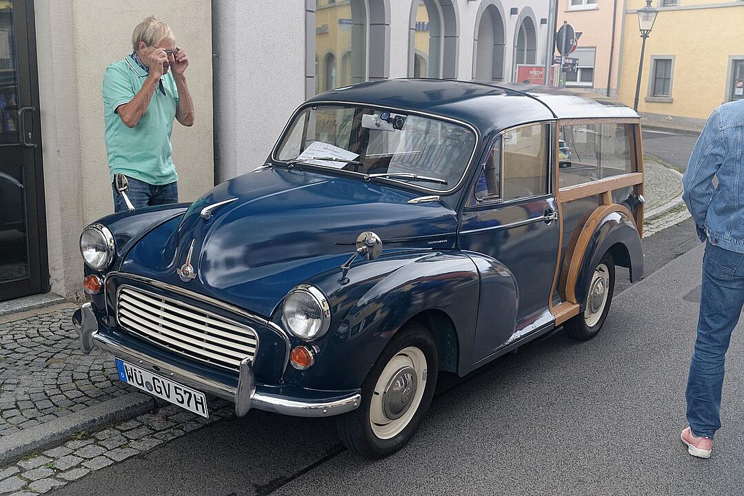 Historische Automobile und Motorräder