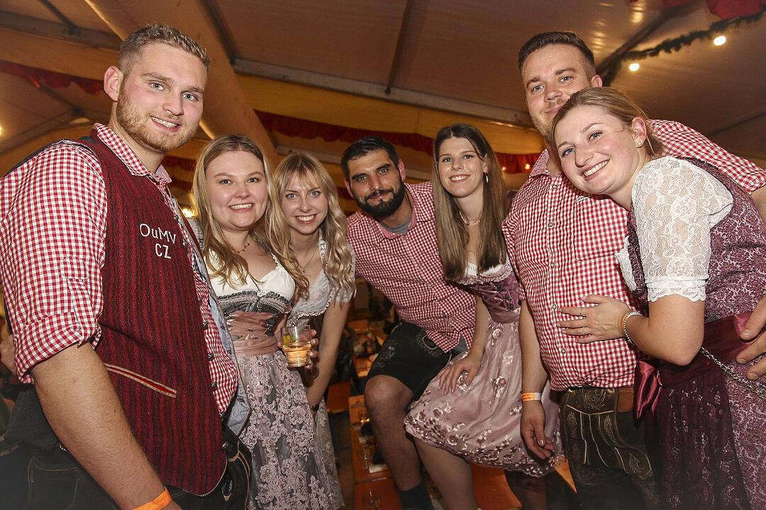 Impressionen von der erstklassigen Stimmung!