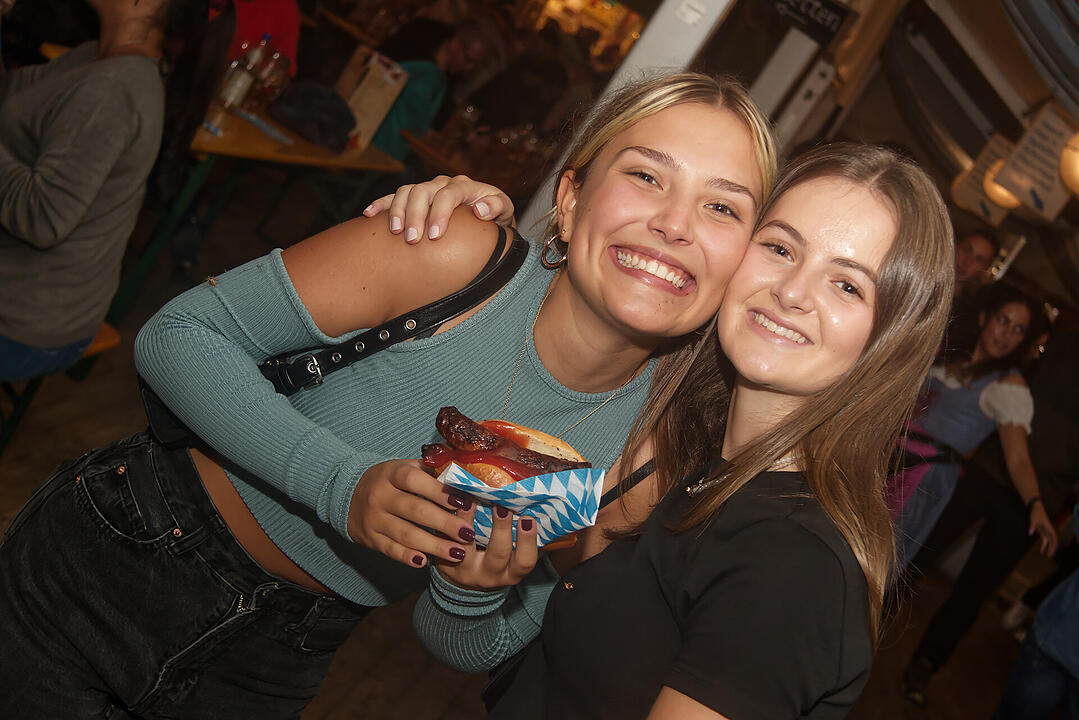 Beste Stimmung beim zweitgrößten Volksfest Bayerns